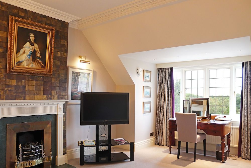 Fredrick's Hotel Restaurant & Spa Executive Suite 5