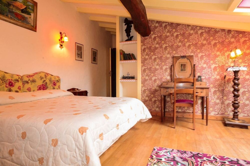 Superior Double Room, Private Bathroom, Garden View