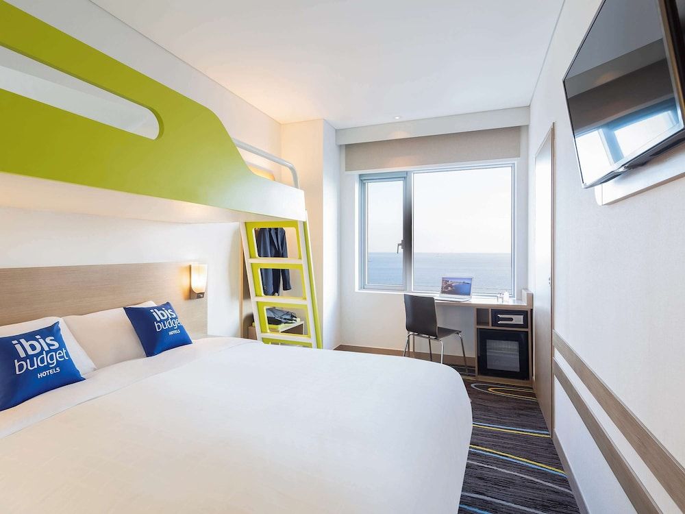 ibis budget Ambassador Busan Haeundae Standard Room, Multiple Beds, Ocean View