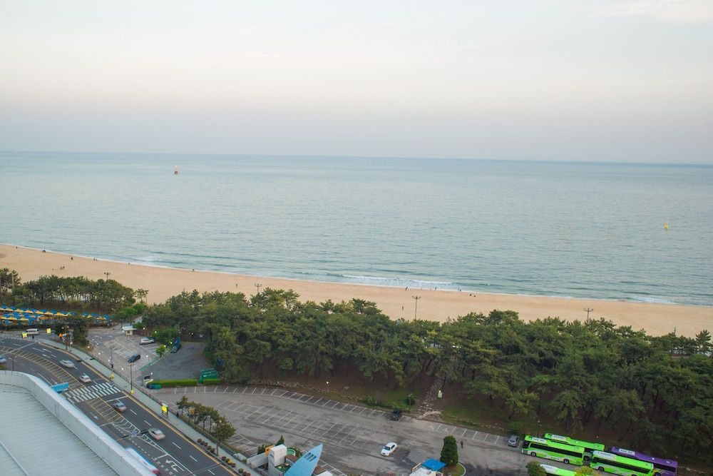 ibis budget Ambassador Busan Haeundae Standard Room, 1 Double Bed, Ocean View 5