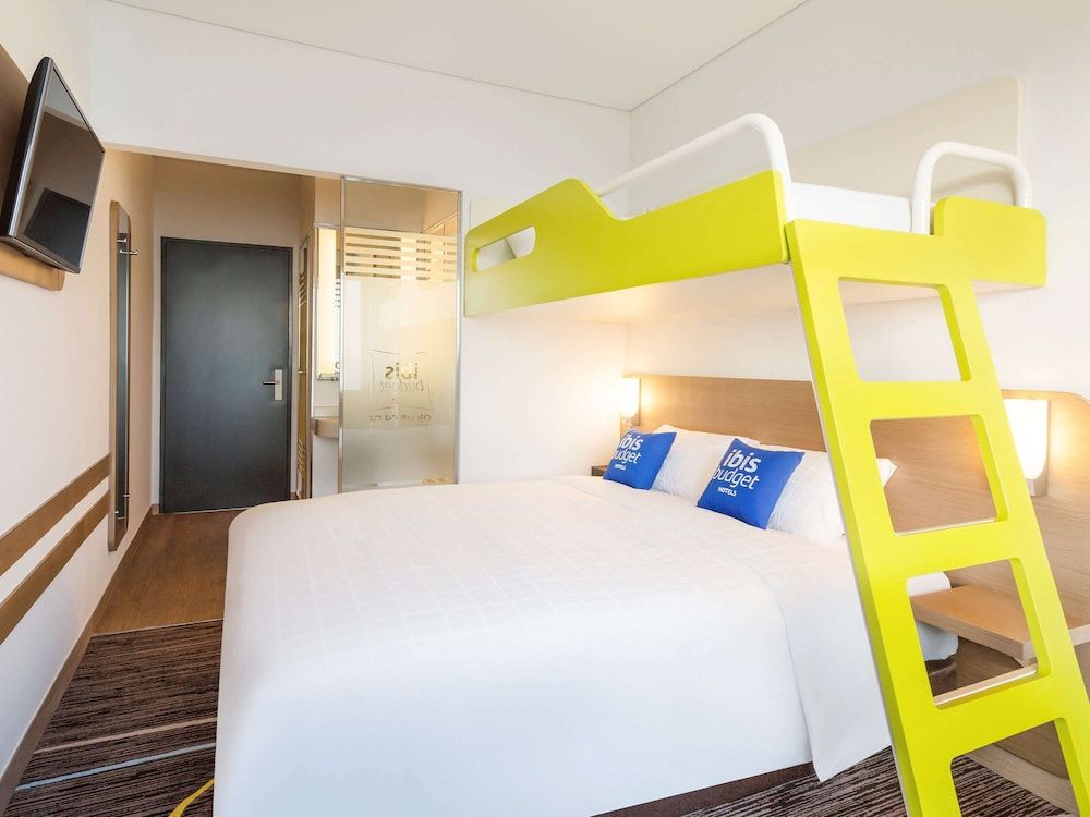ibis budget Ambassador Busan Haeundae Standard Room, Multiple Beds, Ocean View 5