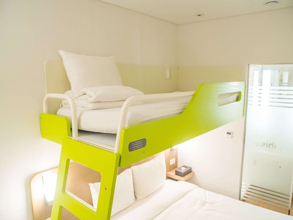 ibis budget Ambassador Busan Haeundae Standard Room, Multiple Beds, City View 3