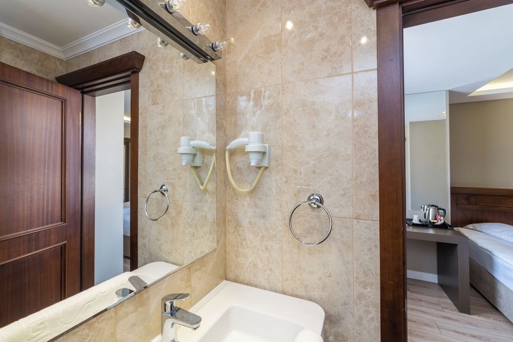 Semsan Hotel Standard Twin Room, 1 Bedroom 11