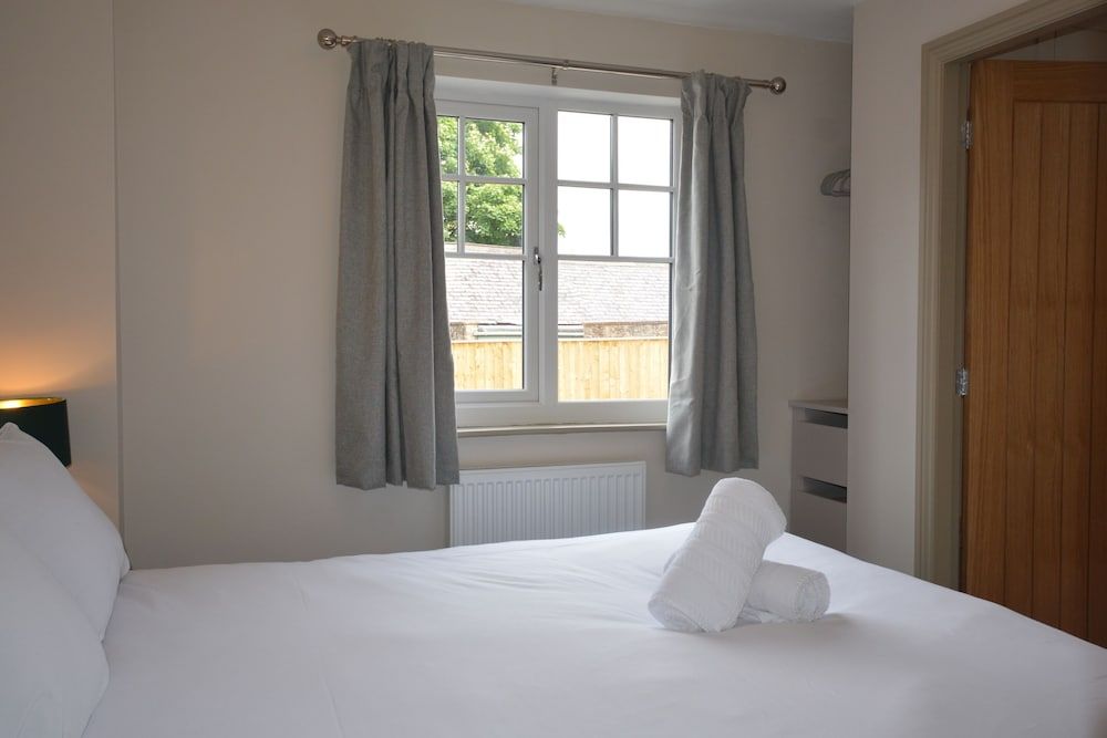 Durham City Cottages Comfort Cottage, Ensuite 6