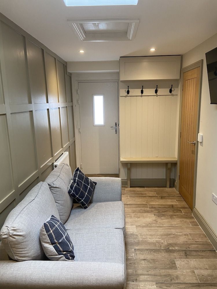 Durham City Cottages Comfort Cottage, Ensuite 13