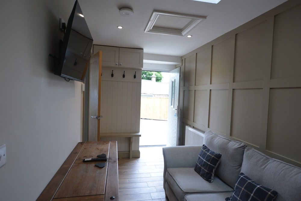 Durham City Cottages Comfort Cottage, Ensuite 12