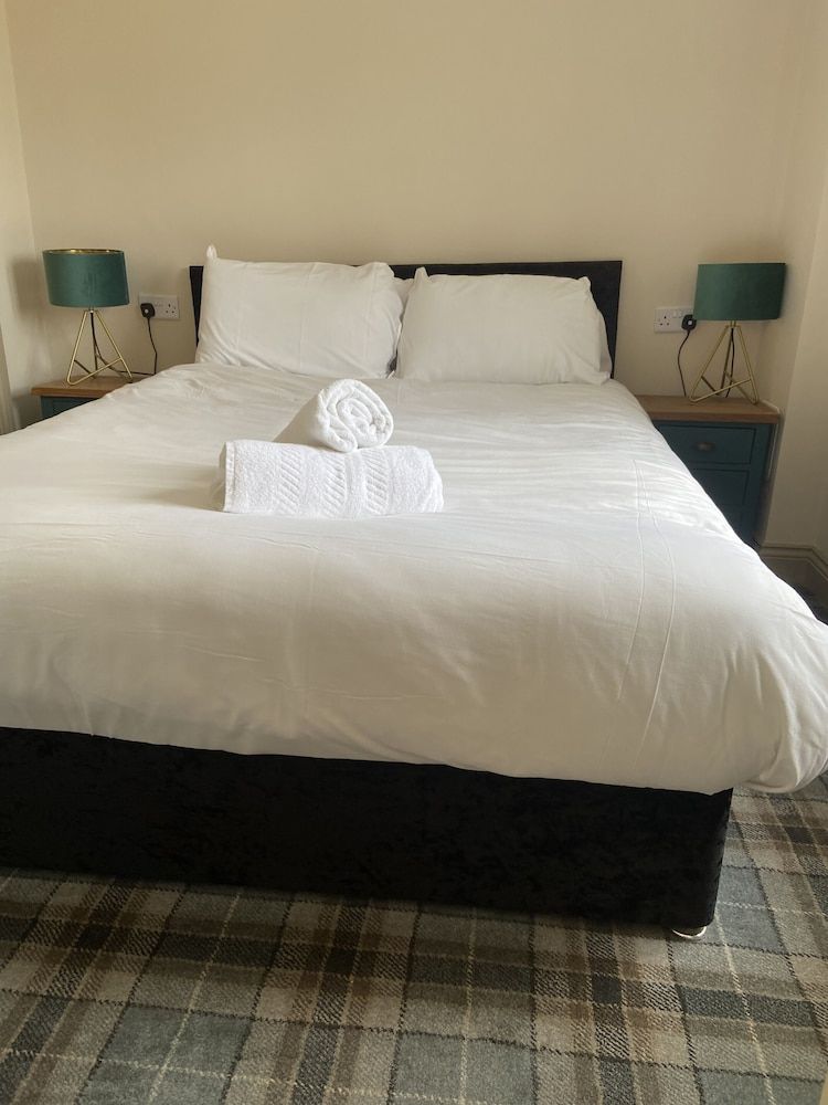 Durham City Cottages Comfort Cottage, Ensuite 3