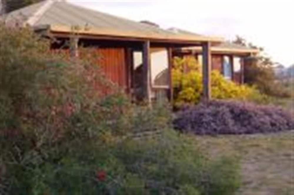 6 Share Ensuite Cabin