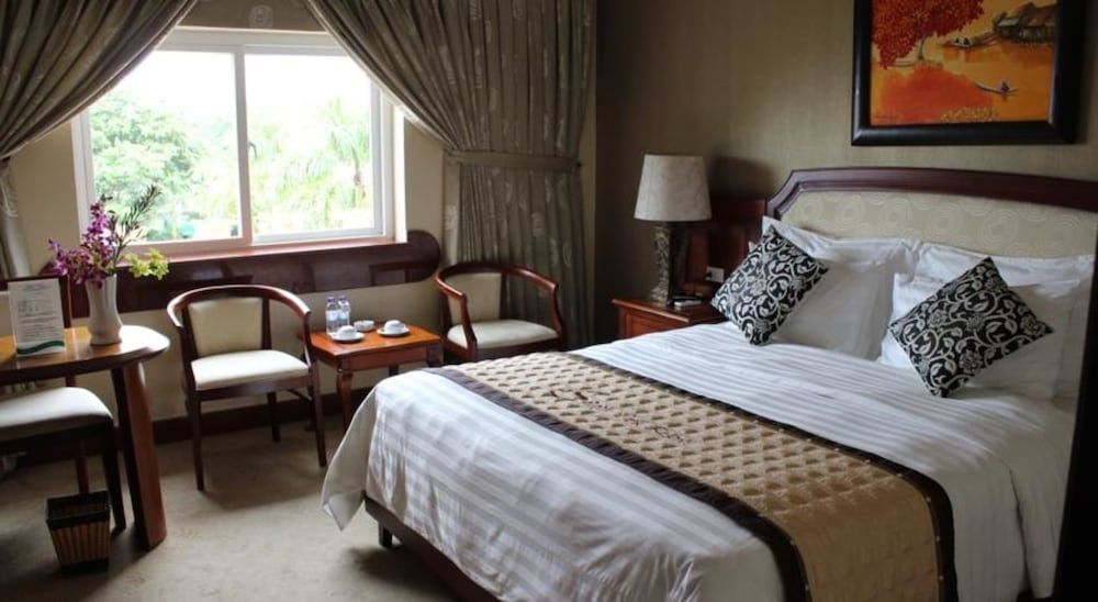 Saigon Park Resort Grand Double Room 3
