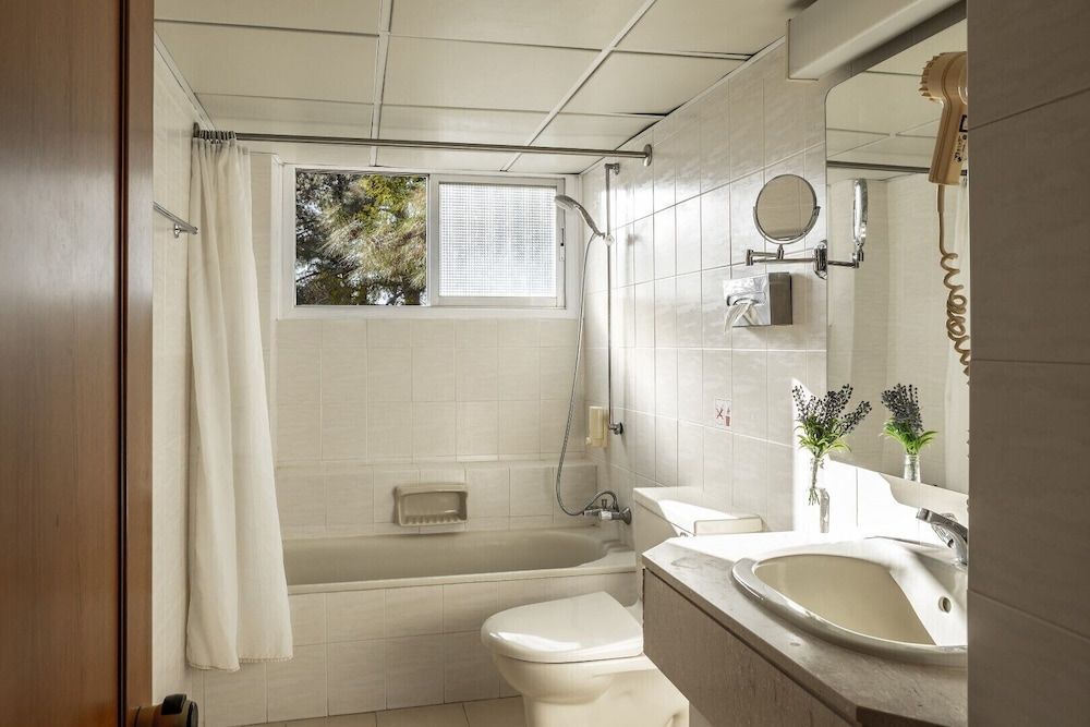 Forest Park Hotel Family Quadruple Room 9