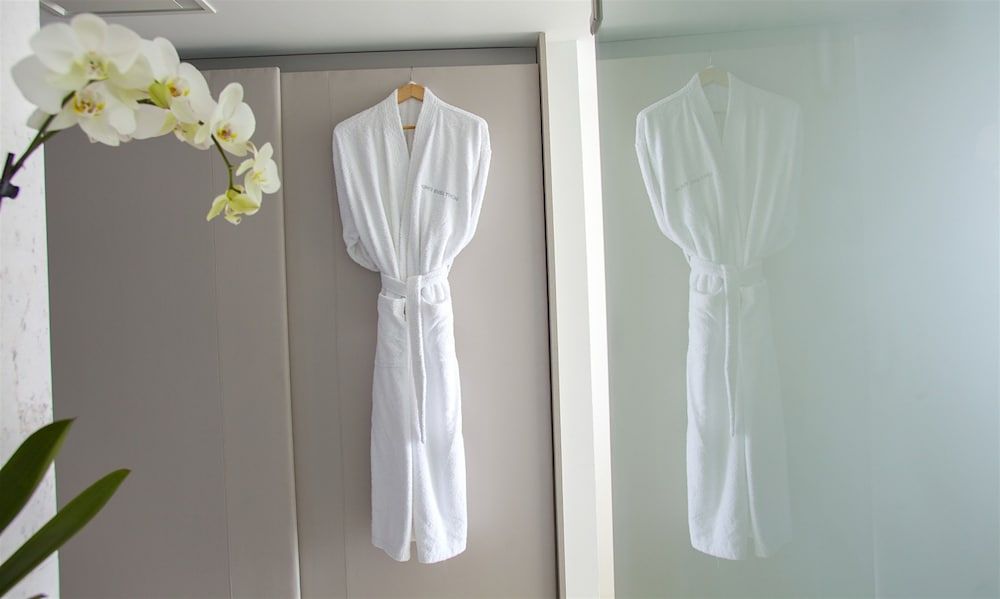 King Evelthon Beach Hotel & Resort Superior Double or Twin Room, 1 Bedroom, Balcony, Sea View 17