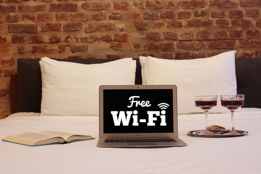 Nine Istanbul Hotel Deluxe Double Room with Brick Wall 32