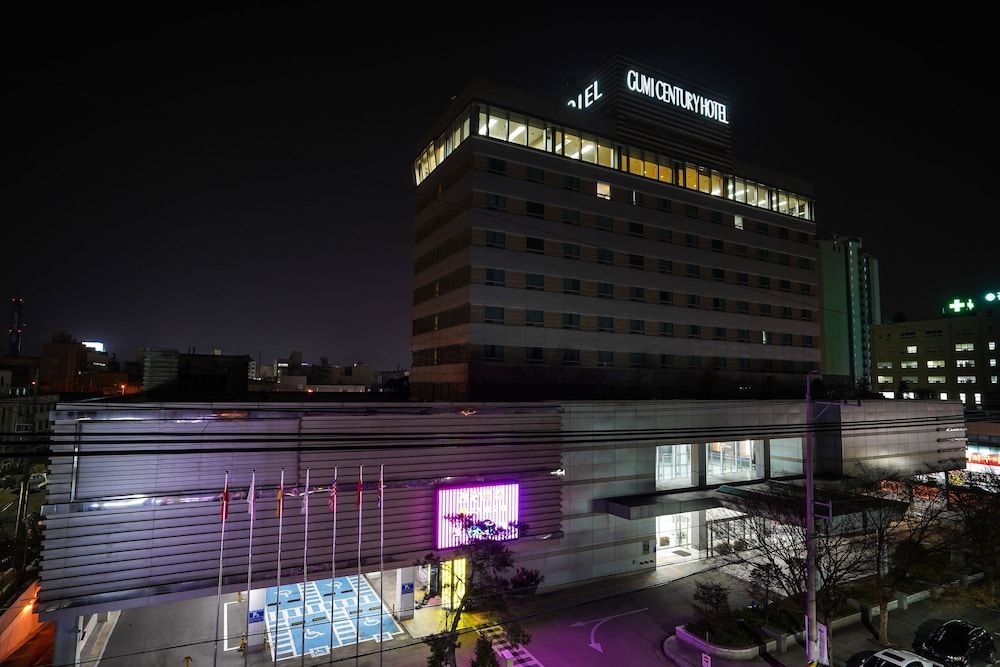 Gumi Century Hotel Superior Double Room 2