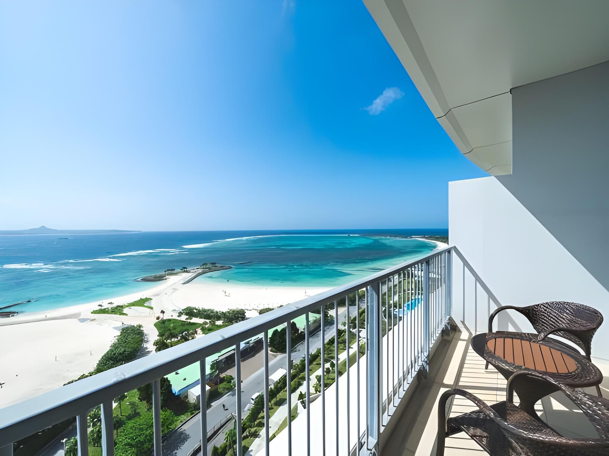 Premium Ocean View Twin Room