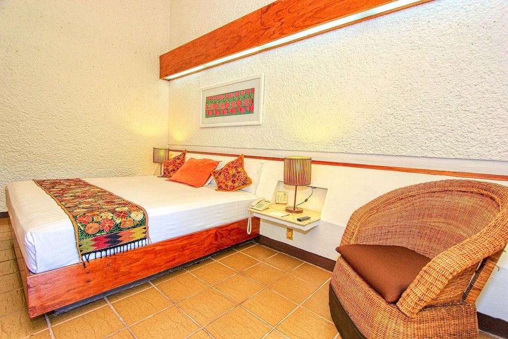 Hotel Ciudad Real Palenque Deluxe Suite 10