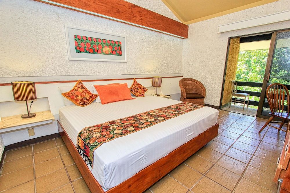Hotel Ciudad Real Palenque Deluxe Suite 3