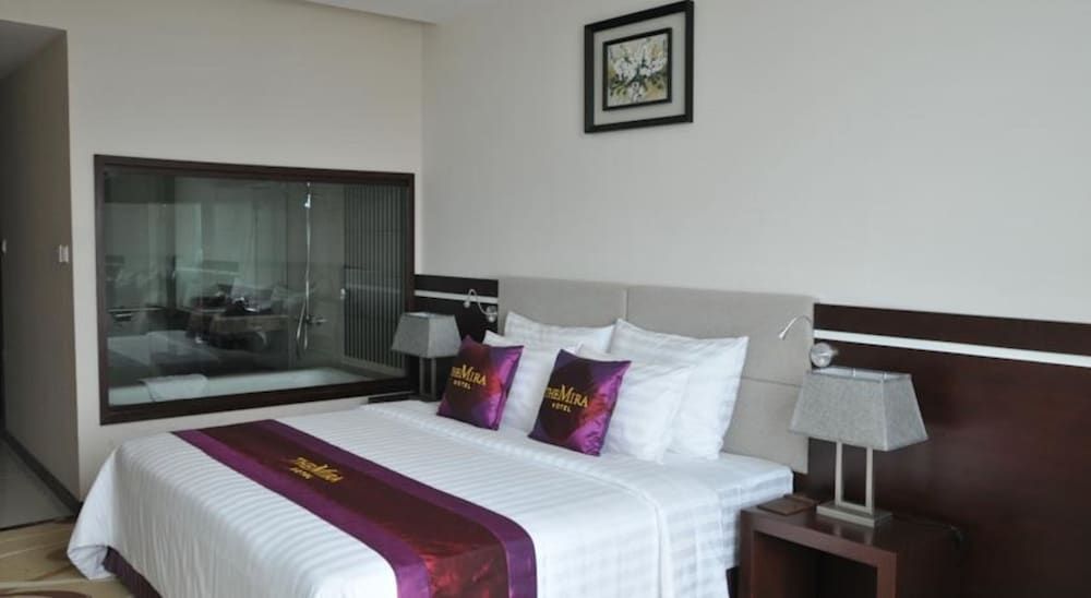 The Mira Hotel Deluxe Double Room (2 pax)