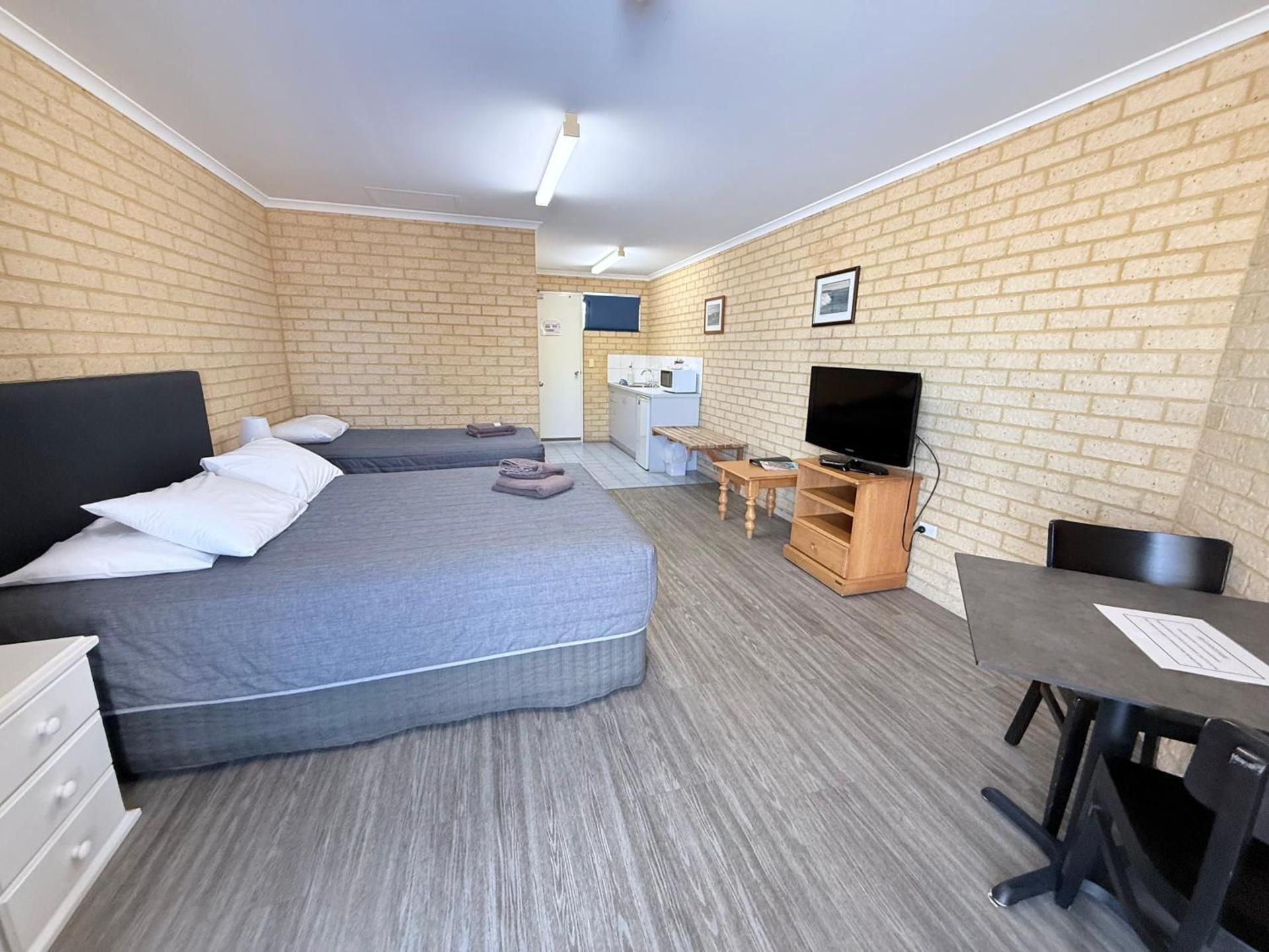 Studio Apartment