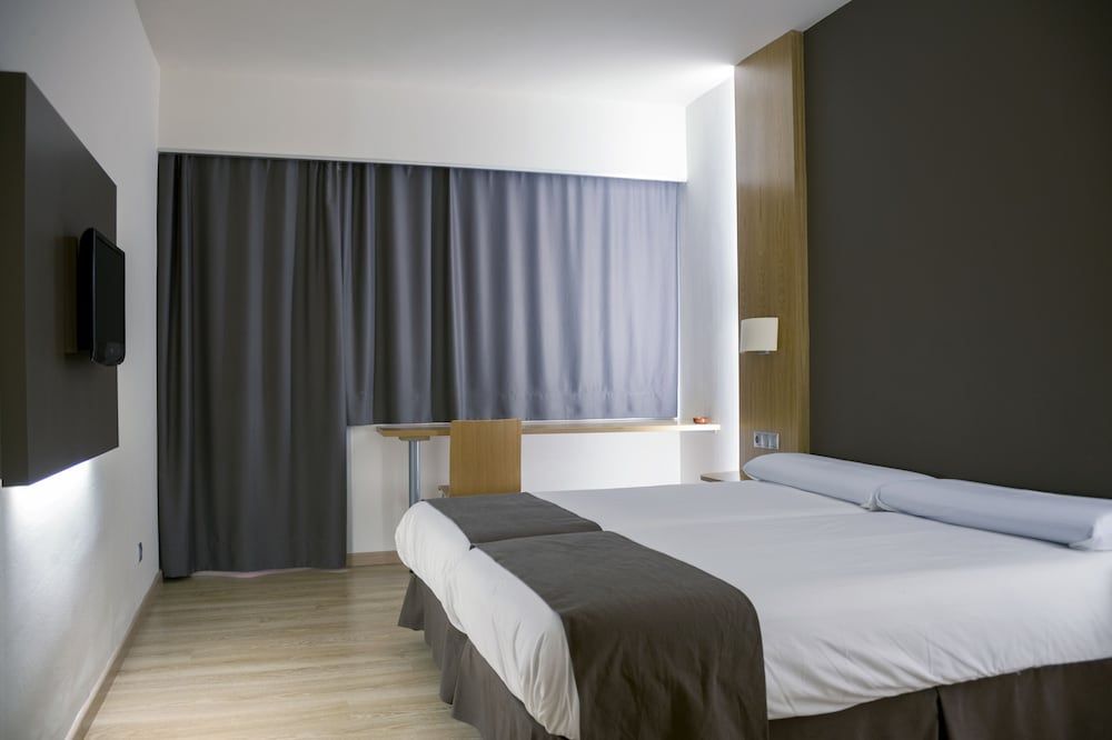 Hotel Jatorrena Double Room 4