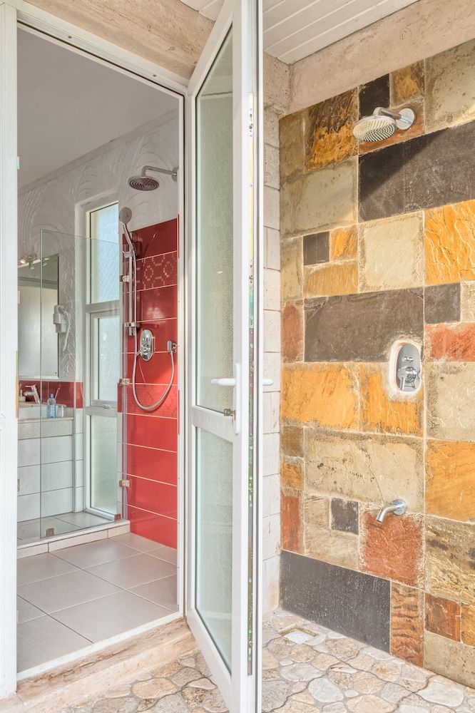 Leopard Beach Resort & Spa Luxury Villa, 3 Bedrooms, Pool View 3