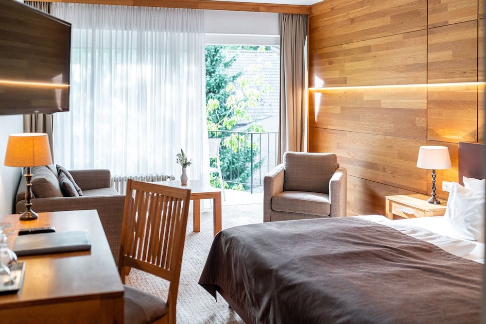 Waldhotel Tannenhäuschen Executive Double Room 3