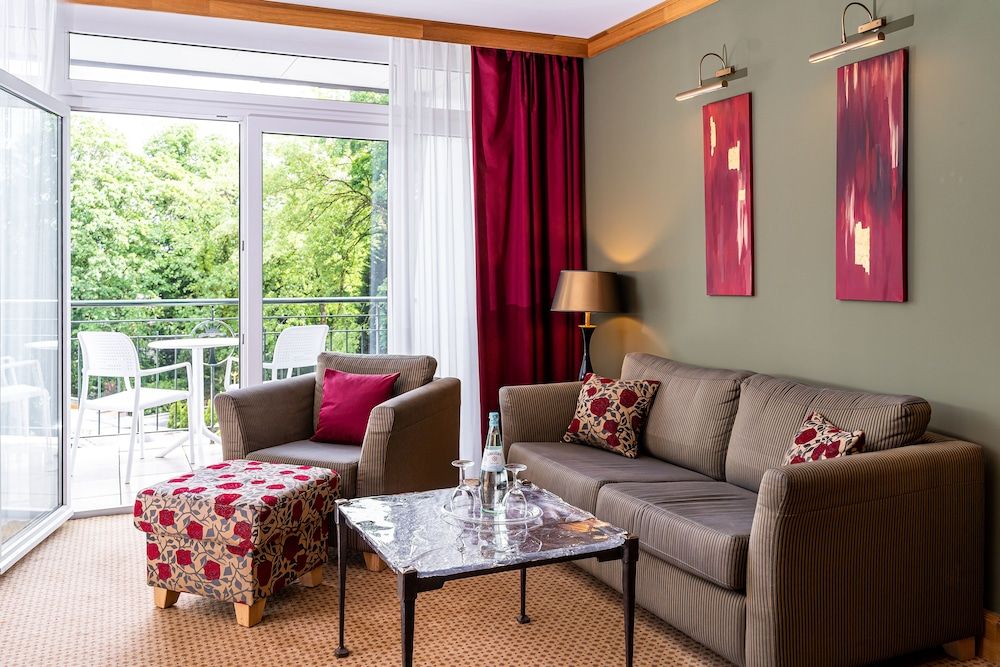 Waldhotel Tannenhäuschen Premium Suite 7