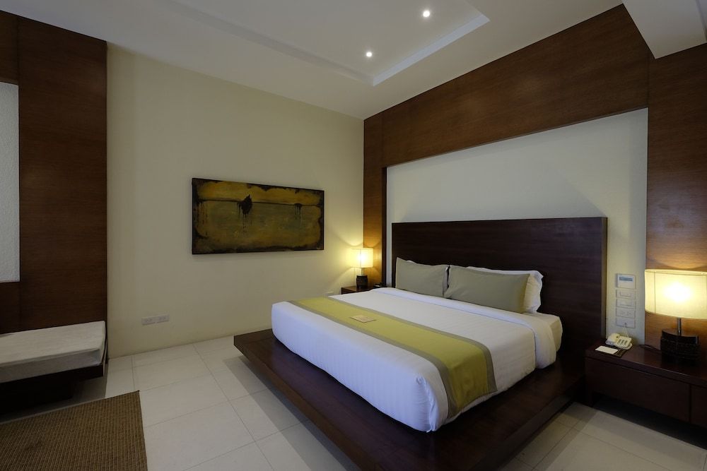 Kandaya Resort Deluxe Room 3