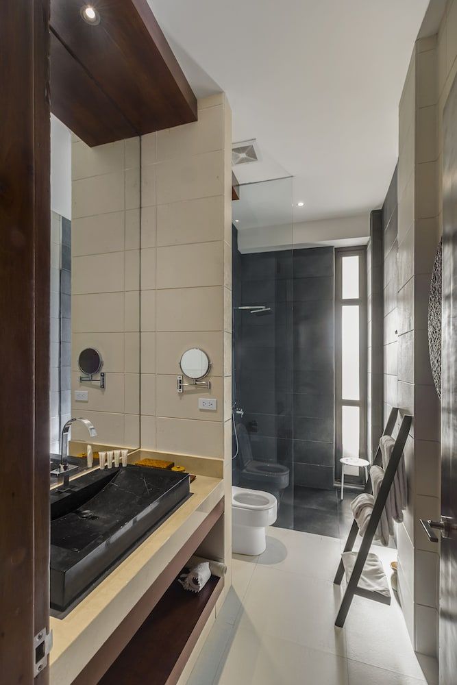 Kandaya Resort Deluxe Room 7