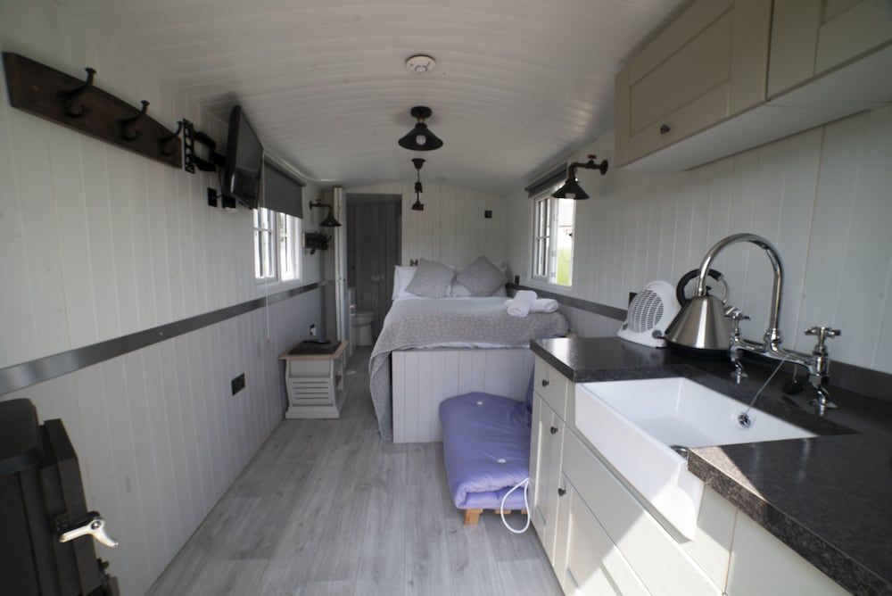 Ensuite, Double, 1 Bedroom, Park View