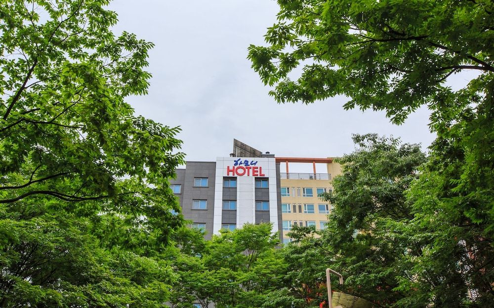 undefined Harmony Hotel 7