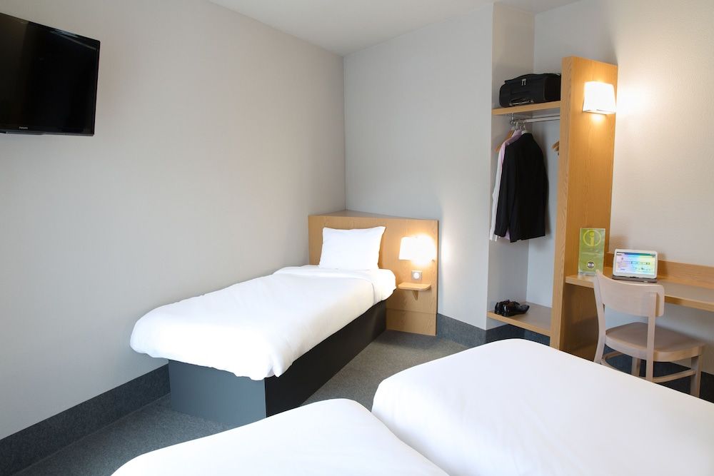 undefined B&B HOTEL Marseille Euromed 10