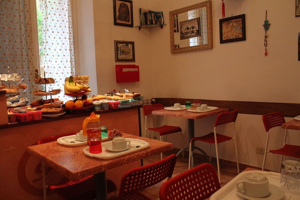 undefined B&B Millyhouse 5