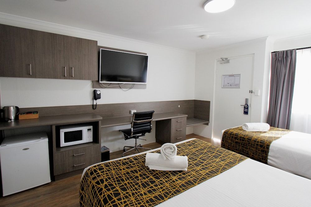 The Stirling Motel Queen Twin Executive