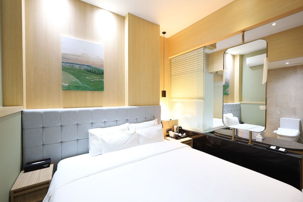 undefined Hotel Almond Busan Station 4