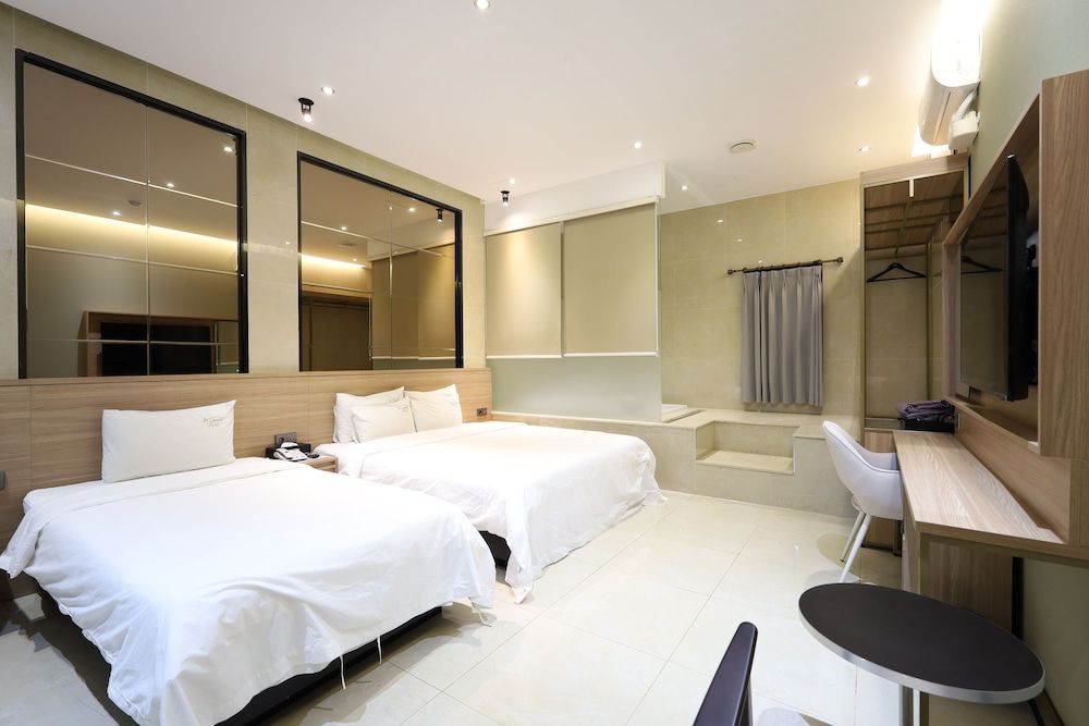 undefined Hotel Almond Busan Station 2