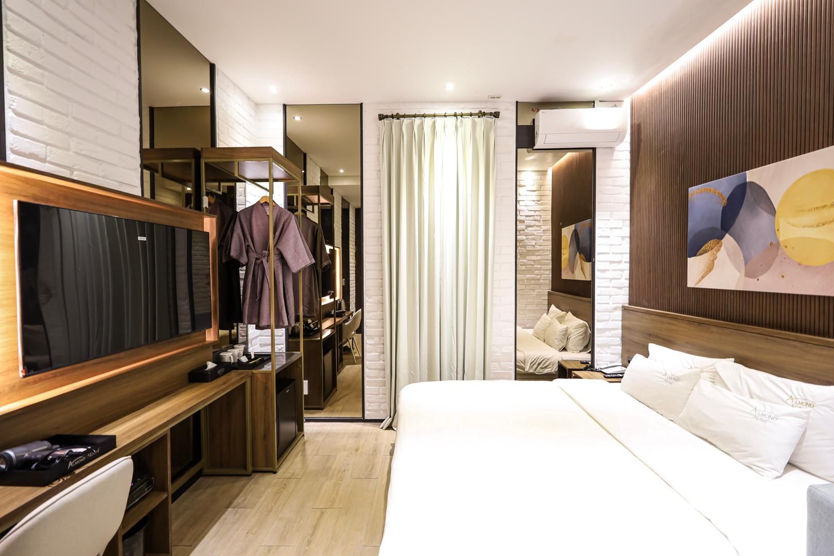 undefined Hotel Almond Busan Station 10