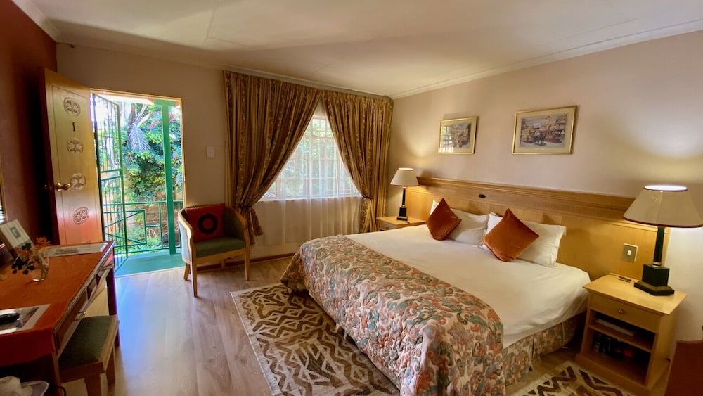 Shamrock Arms Guest Lodge Luxury Double or Twin Room 3