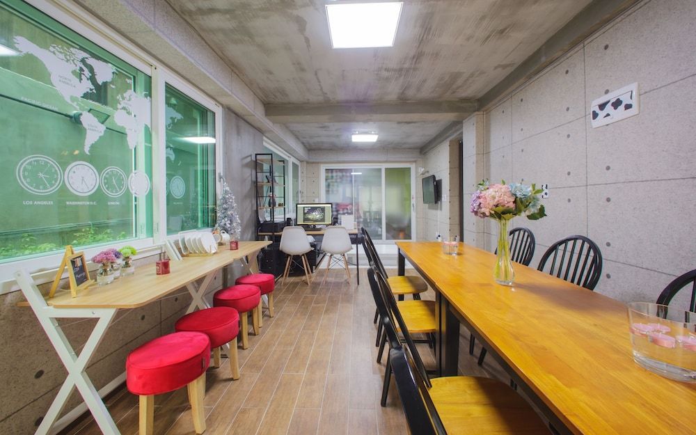 undefined KW Hongdae Line Hostel 8