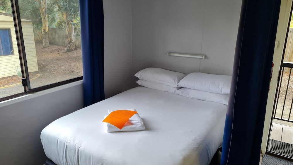 Discovery Parks - Hobart Economy Studio Cabin - Pet Friendly