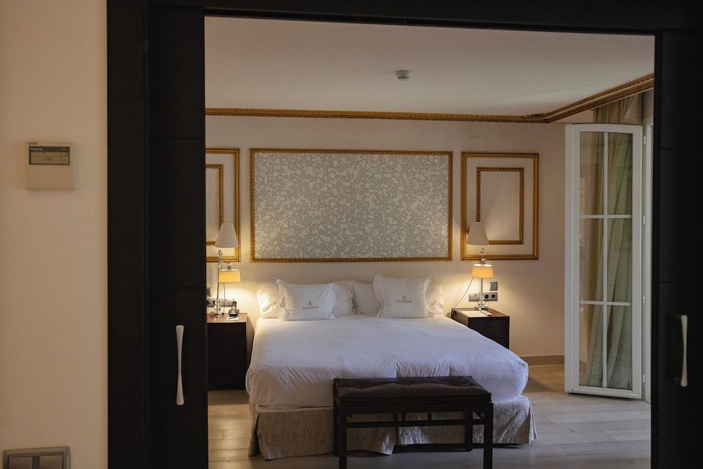 Suite, Garden View