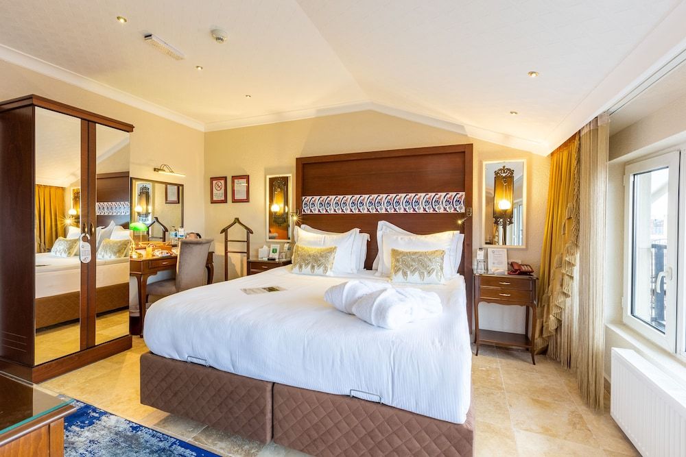 Sadaret Hotel & Suites Istanbul Queen Room with Sea View 3
