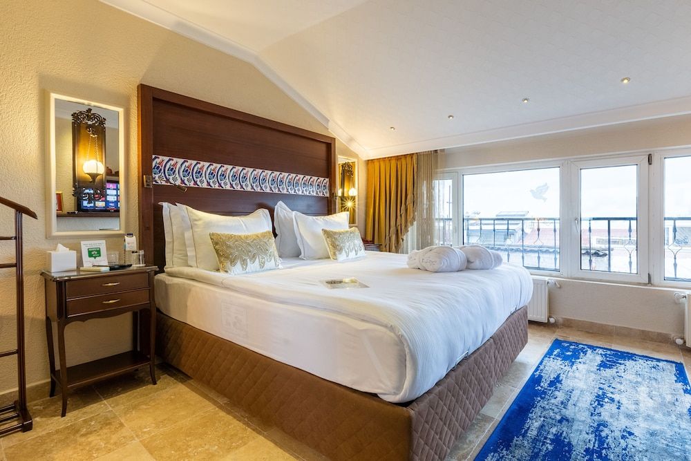 Sadaret Hotel & Suites Istanbul Queen Room with Sea View 2
