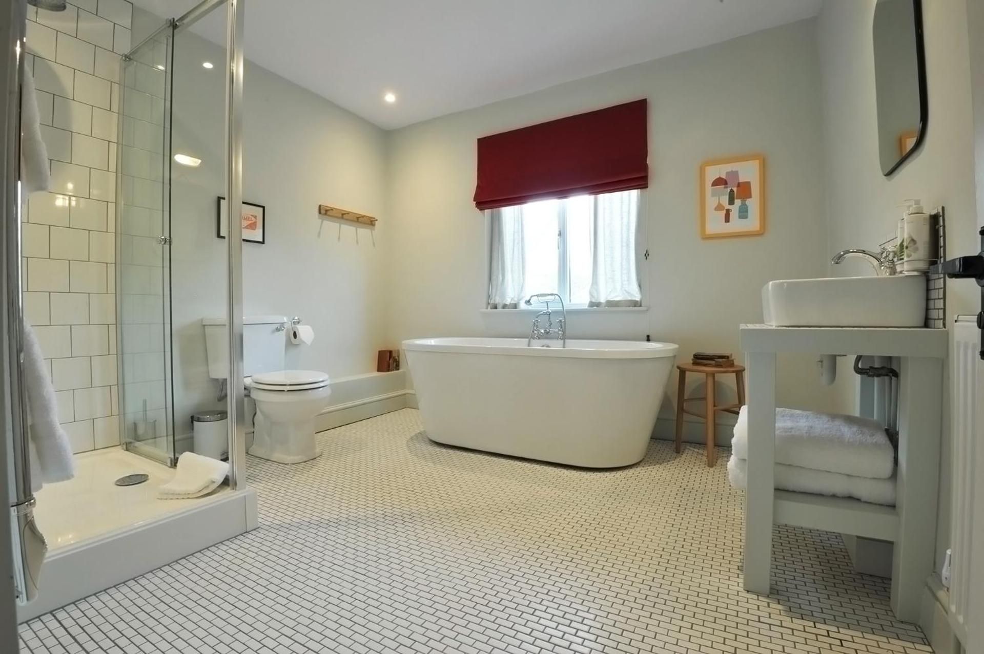 Bel & The Dragon Cookham Large Double Room