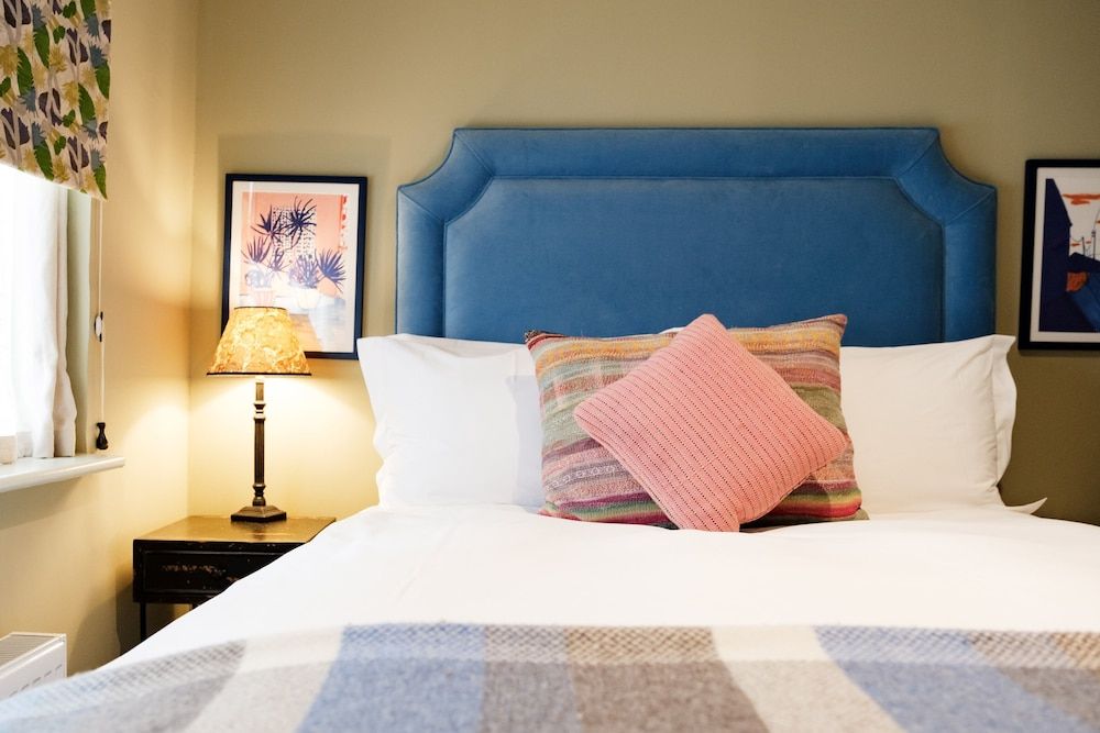 Bel & The Dragon Cookham Standard Double Room 3