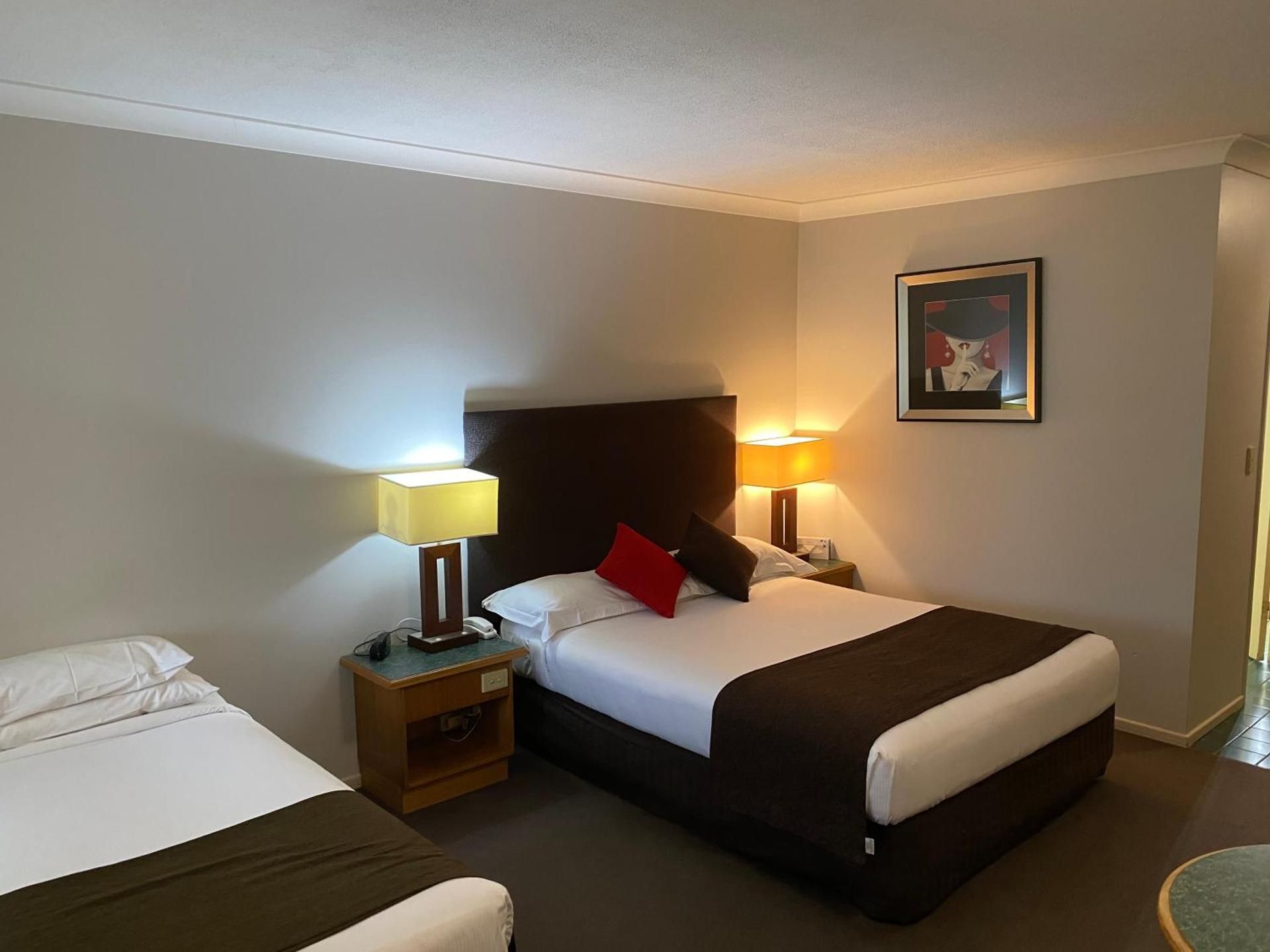 Executive Queen Room with Spa Bath 