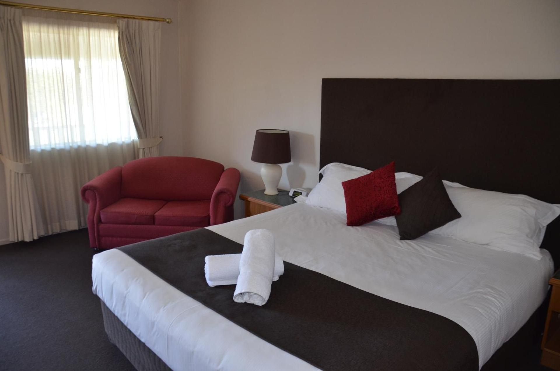 Executive King Suite with Spa Bath