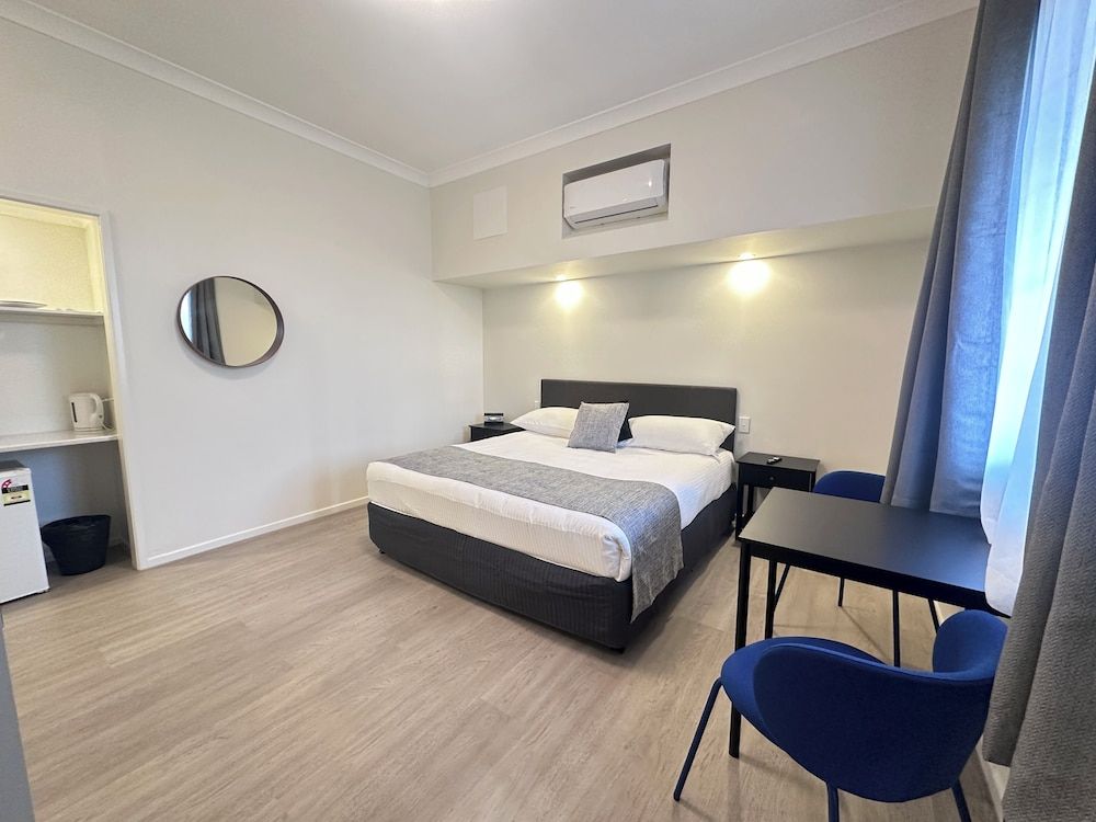 Deluxe Room, 1 King Bed