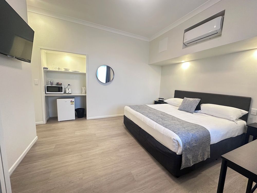 Deluxe Room, 1 King Bed