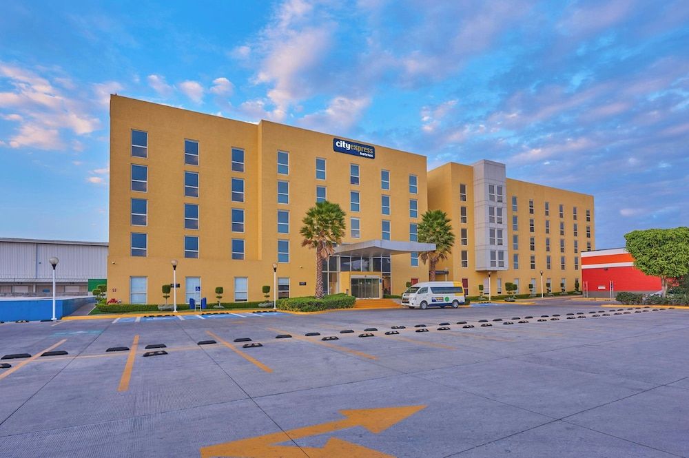 undefined City Express by Marriott Ciudad de México Plaza Central 5