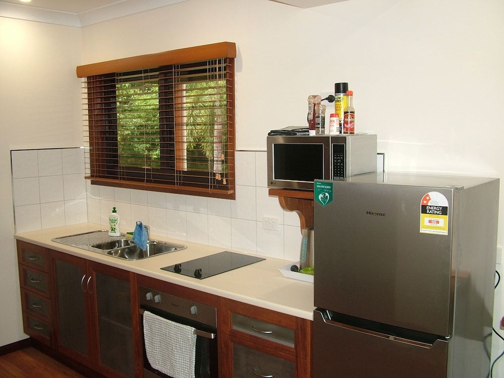 The Summit B&B Ulysses Apartment, Superior Apartment, 1 Bedroom, Kitchen, Garden Area 10